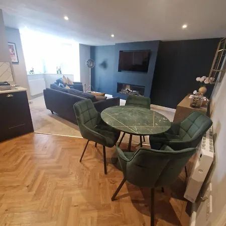 Harper By The Sea 公寓 *