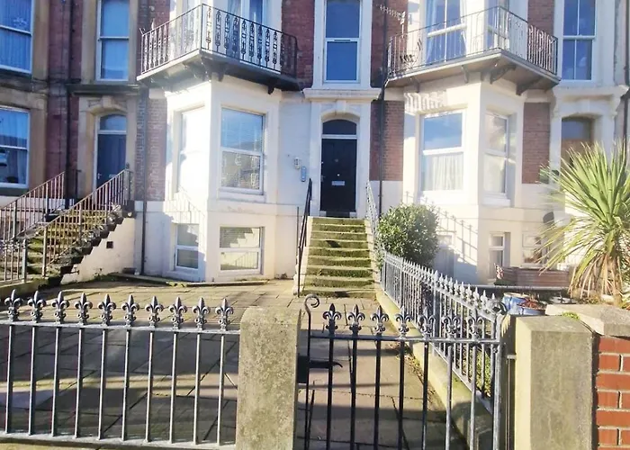 아파트 Harper By The Sea